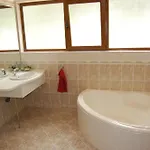 Complex Brashlyan فندق 2*