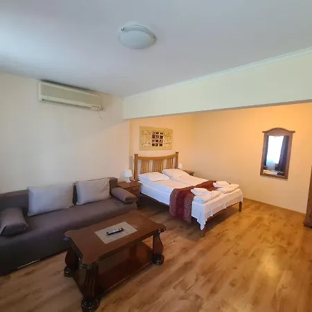 Hotel Complex Brashlyan Trjawna