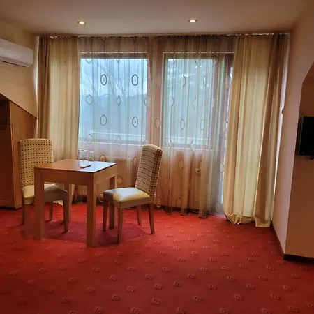 Complex Brashlyan Hotel 2*