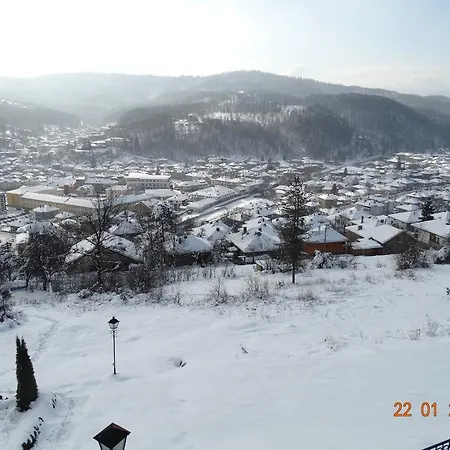 Хотел комплекс бръшлян Трявна