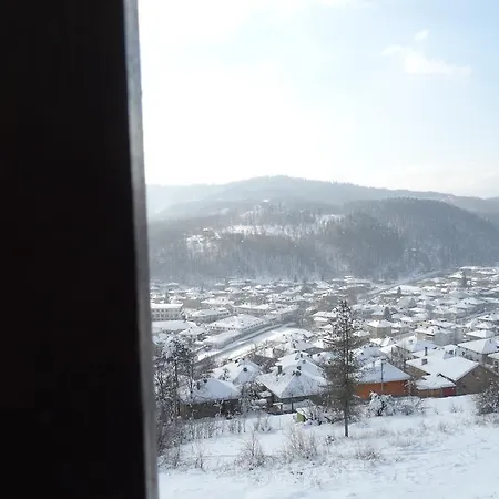 Хотел комплекс бръшлян Трявна
