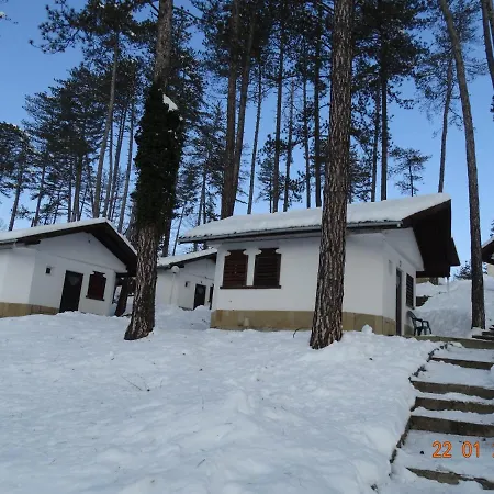 комплекс бръшлян 2* Трявна